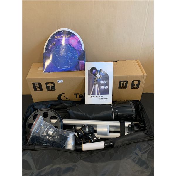 Model 40070 Astronomical Telescope