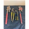 Image 1 : Lot of 2 Pipe Wrenches & 2 Groove Joint Pliers