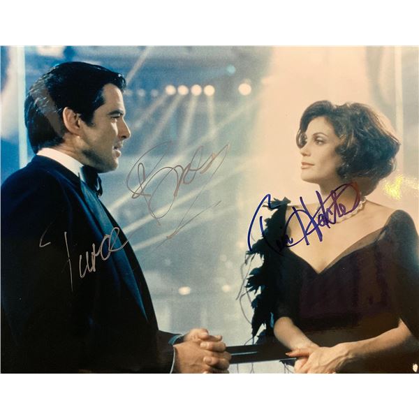 Tomorrow Never Dies Pierce Brosnan and Teri Hatcher signed movie photo