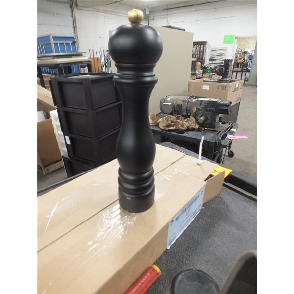 3 Wooden Pepper Mills