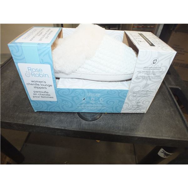 Ladies Small Slippers