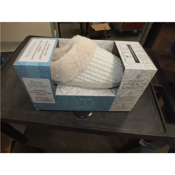 Ladies Small Slippers