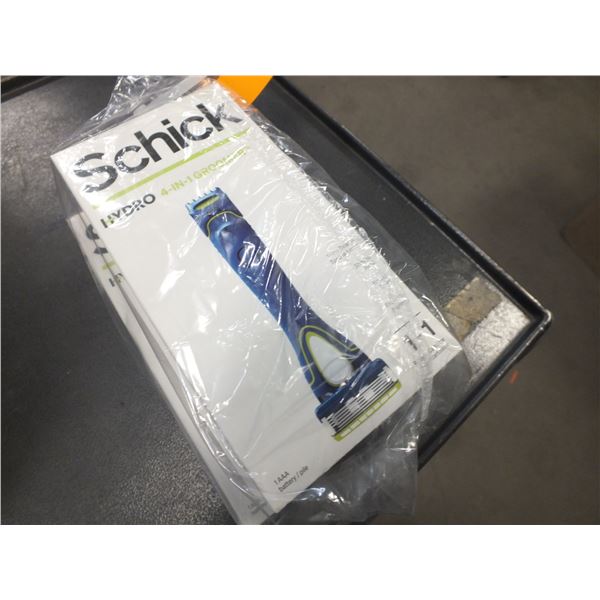 3 Ladies Schick Razor's w/ Batteries