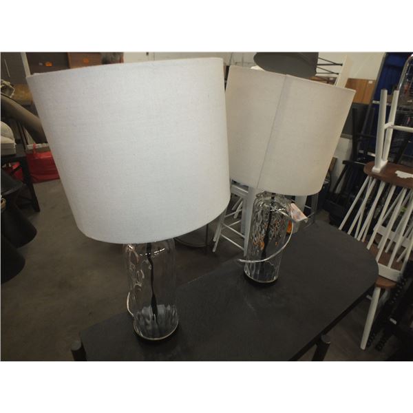 2 Lamps
