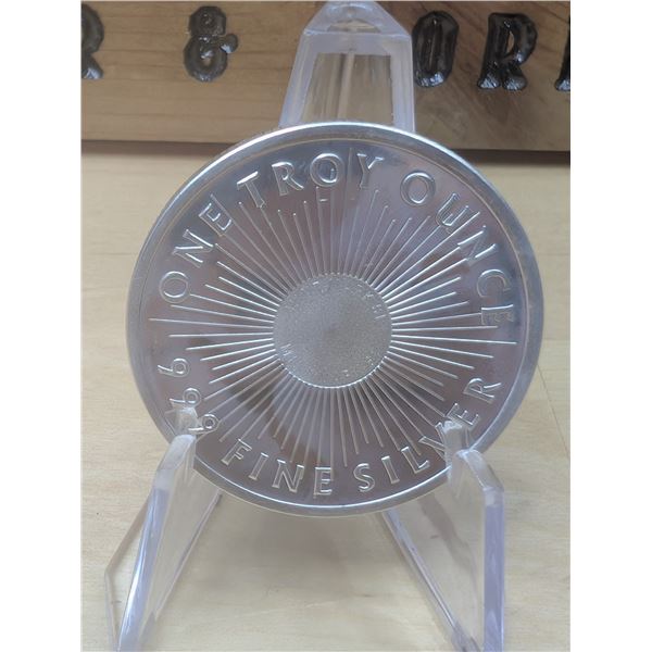 Lot 1-1) 1 oz Sunshine Minting Eagle Silver round