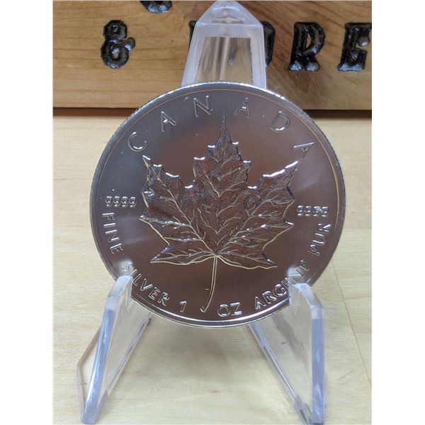 Lot 18-1) 1 oz Canadian Maple 2013 Silver
