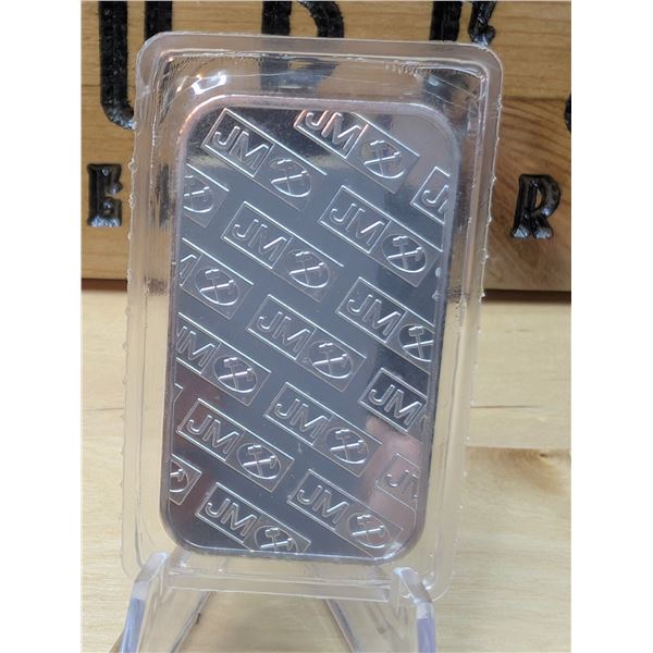 Lot 27-1) 1 oz Johnston Matthey silver bar