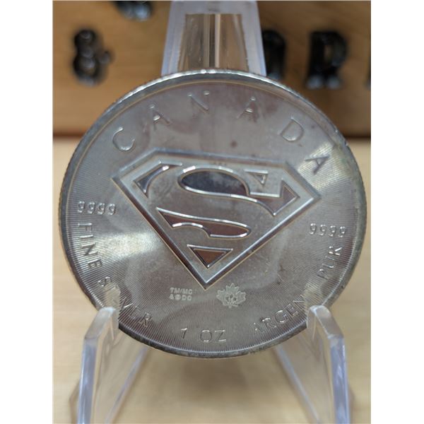 Lot 64-1) 1oz Superman Canada silver