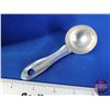 Image 8 : BLUE AND WHITE Brand Coffee Tin Pail with Coffee Measure Spoon "A Rounded Scoopful to a Cup" (Pail M