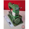 Image 5 : Electric Sewing Machine "ELNA" (Made in Switzerland)  (11"H x 13-1/2"W x 6"D) (SEE PICS!)  (Importan
