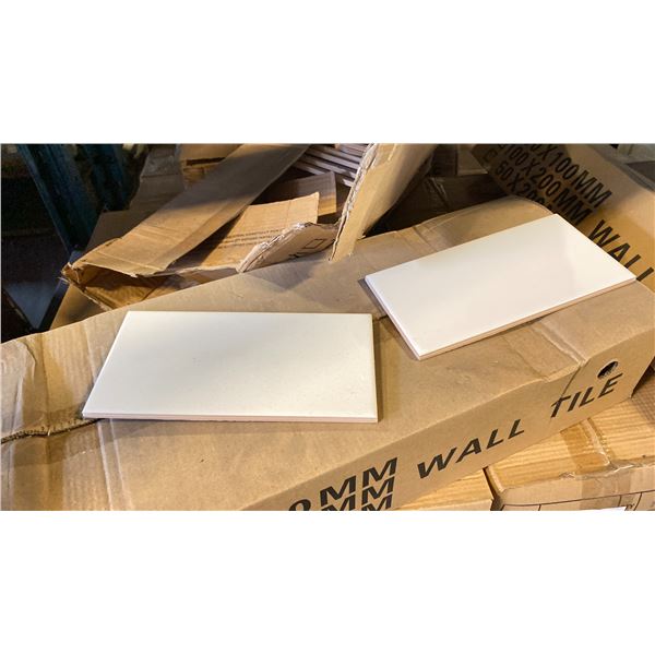 WHITE WALL TILE 100 X 200 (MM)  - APPROX.27 BOXES/70 PCS. PER BOX