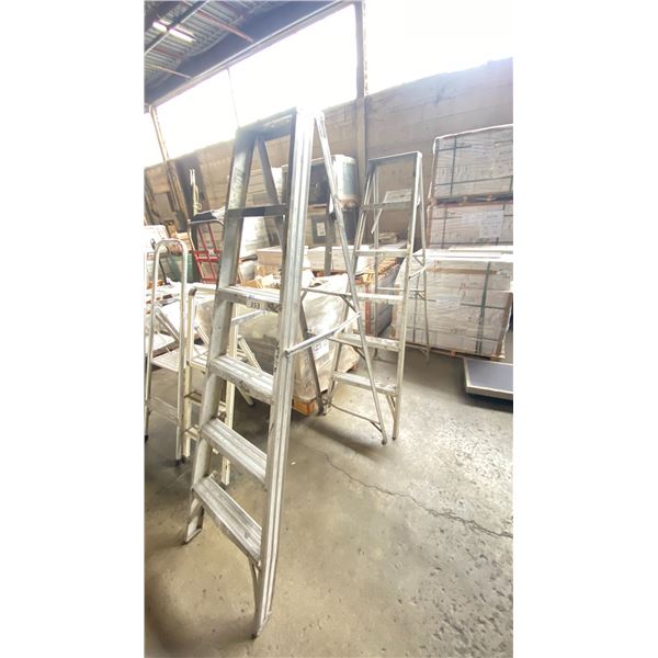 2 5' ALUMINUM STEPLADDERS