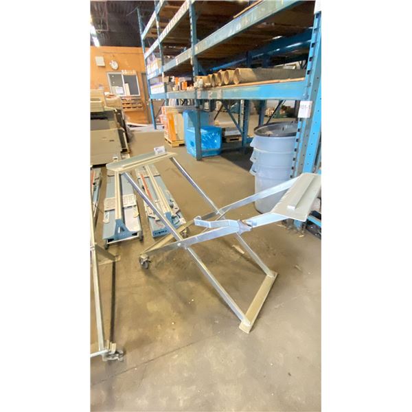 METAL COMMERCIAL WET TILE SAW STAND