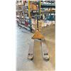 Image 2 : LIFT-RITE YELLOW PALLET JACK WITH A 5500 LB CAPACITY *LAST DAY REMOVAL*