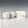 Image 1 : 3pc Lladro Porcelain Plaque and Candleholders
