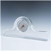 Image 2 : Decorative Acrylic Analog Desk Clock
