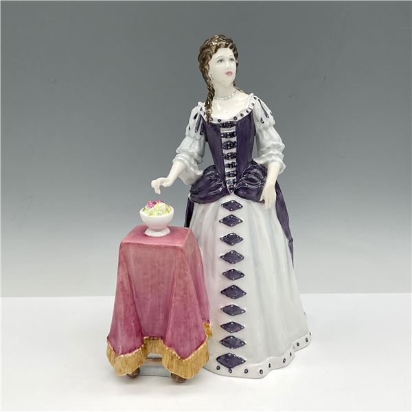 Queen Mary II HN4474 - Royal Doulton Figurine