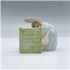 Image 2 : Royal Albert Beatrix Potter Figurine, Peter In Bed
