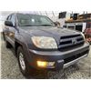Image 8 : 109 -- 2003 TOYOTA 4 RUNNER, GREY, 256758 TMU KMS, 4X4