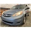 Image 2 : 208 -- 2010 TOYOTA SIENNA, BLUE, 222218 KMS, FRONT WHEEL DRIVE