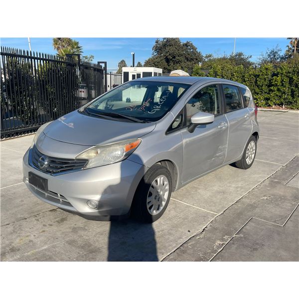 NISS VERSA 2015 T-2 DAYS