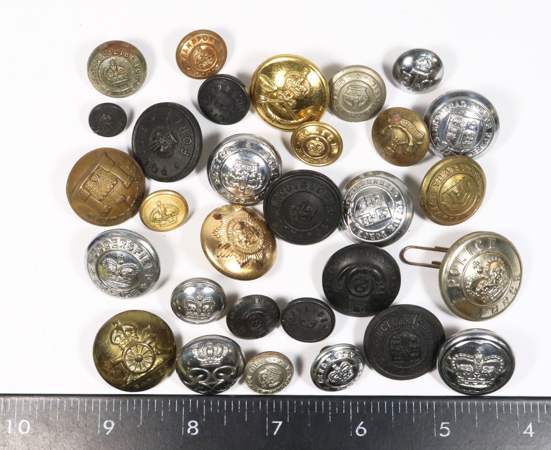 #318 30 MILITARY BUTTON LOT W/ POLICE FORCE BUTTON