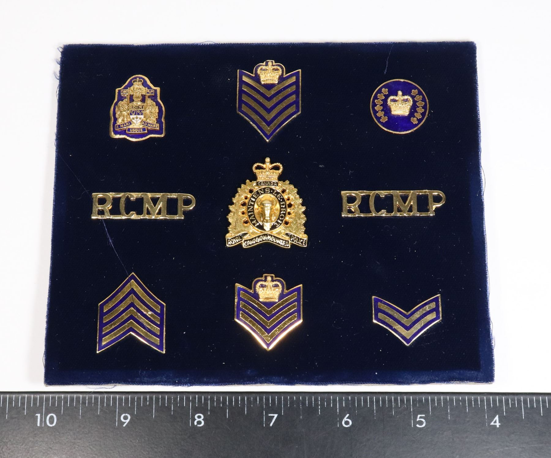Rcmp Depot Ranks #460 RCMP METAL RANK BADGES COMPLETE SET 1980'S