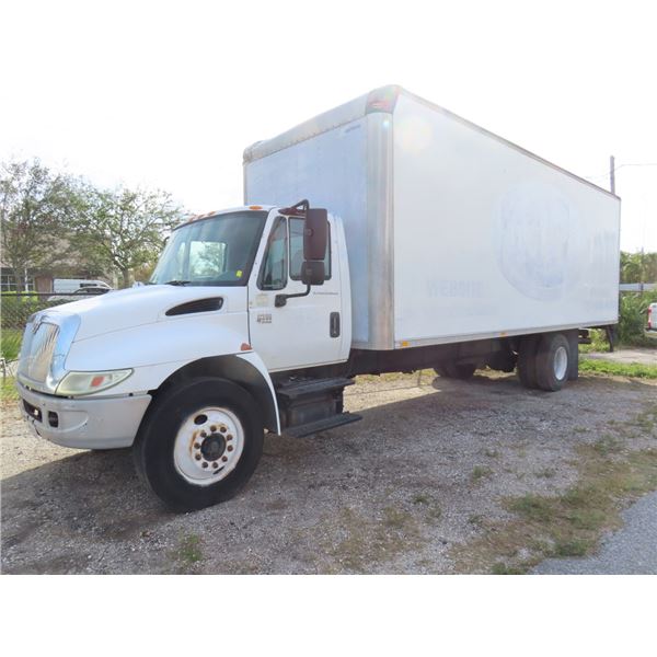 2003 Intl. 4300 SBA 4X2 329COLB GVWR DSL 26' Box Truck w/Lift Gate