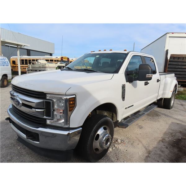 2018 Ford F350 FX4 Dually DSL 4X4 Crew Cab LB Pick Up
