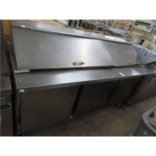 Beverage Air 6' Rolling Ref. Sandwich Prep - (33 Degrees)