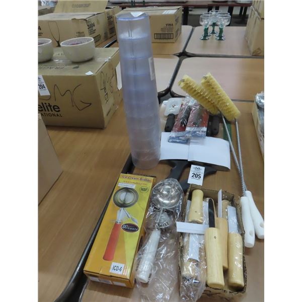 Pizza Cutters, Ice Scoops, Spreaders, Tumblers, Brushes