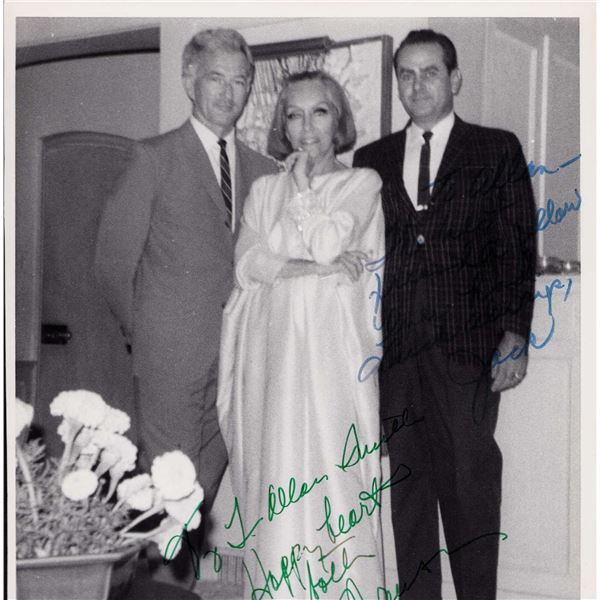 Gloria Swanson signed photo