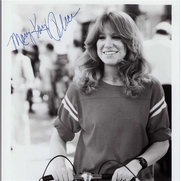 Mary Kay Place signed photo