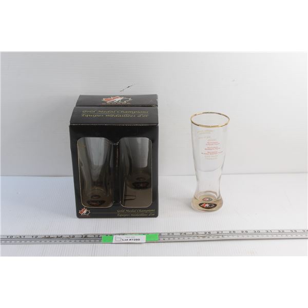 (4) Hockey Canada 23 oz Gold Medal Champions Collectible Pilsner Glasses