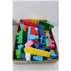 Image 2 : 239 Mega Blocks Pieces