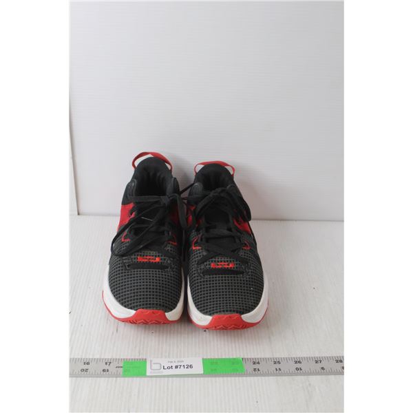 Men's Nike Witness VII Basketball Shoes-9.5