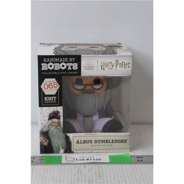 #65 Harry Potter Albus Dumbledore Knit-Style Vinyl Figurine NIB Approx. 4.5" Tall