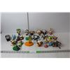 Image 1 : Figurines- The Simpsons, Mickey Mouse, The Joker, Misc.
