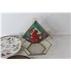 Image 3 : (3) Bird Themed Items, (2) Plates, (1) Stained Glass Bird Feeder