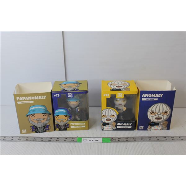 (2) You Tooz Vinyl Figurines- Anomaly & Papanomaly 4" Tall NIB