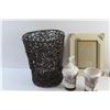 Image 4 : Bread Knives, Wicker Basket, Porcelain Tissue Holder, Photo Frame 7'' x 4 1/2'', Soap Dispenser and 