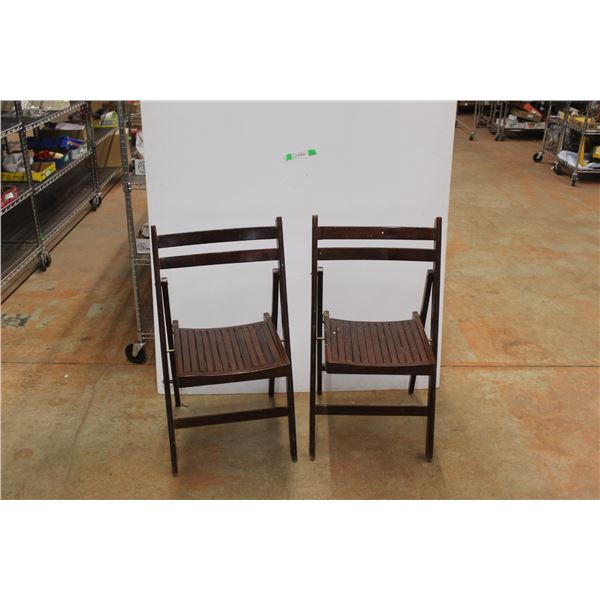 *(2) Wooden Folding Chairs 33'' x 15'' x 18''