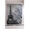 Image 1 : Canvas Wall Art "Eiffel Tower" 31.5" x 24"