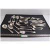 Image 1 : Set of Silver-Plated Cutlery (8 Knives, 8 Forks, 8 Spoons)