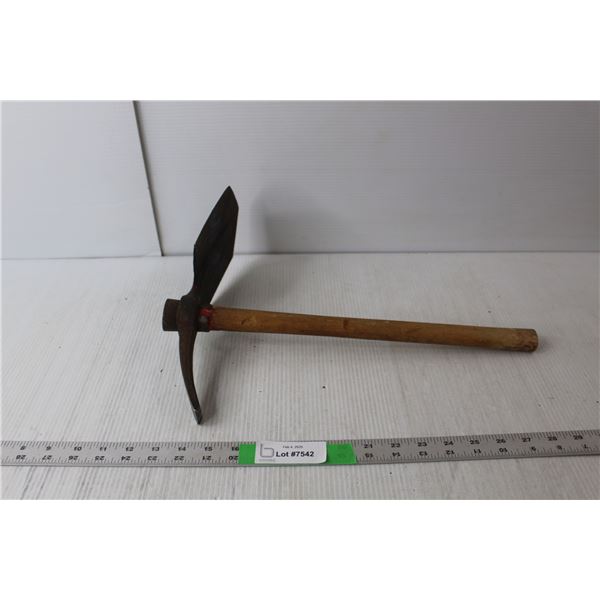 Military Entrenching Tool 1943