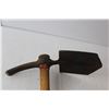 Image 2 : Military Entrenching Tool 1943