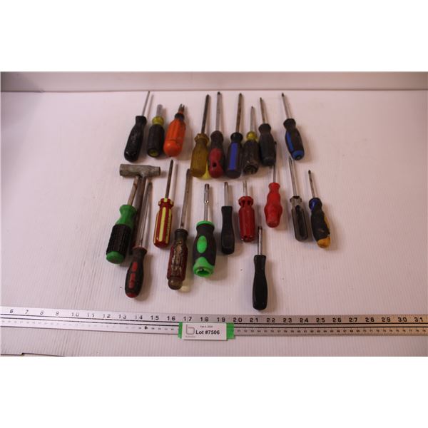 Assortment of Screwdrivers, Nutdrivers