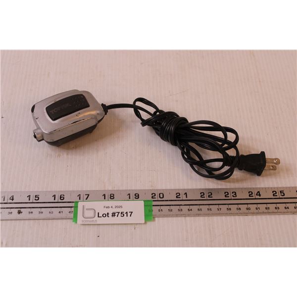 Topfin Aquarium Air Pump, Model AIR-500