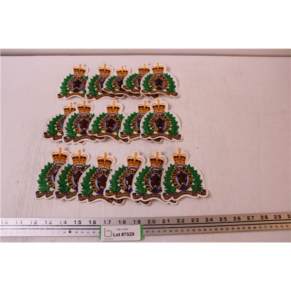 (16) RCMP Crests