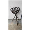 Image 2 : wooden plant stand 3ft